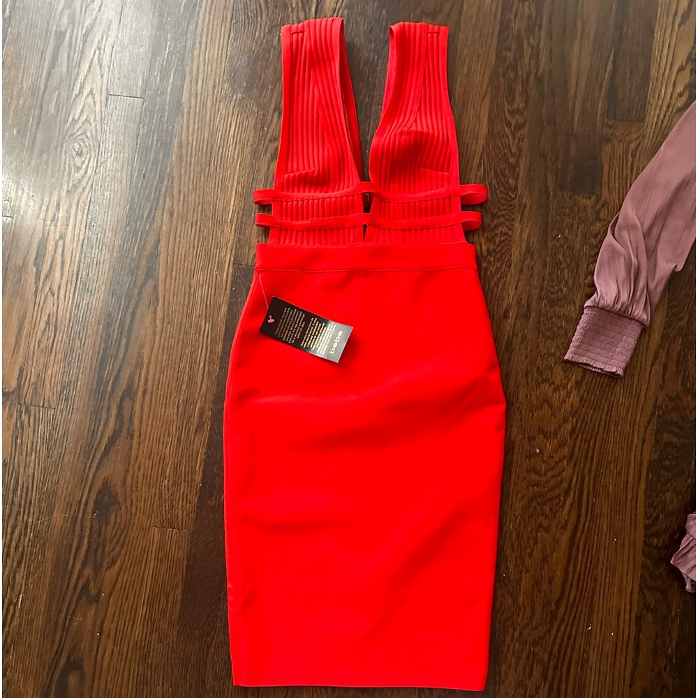 Bebe red open side dress NWT